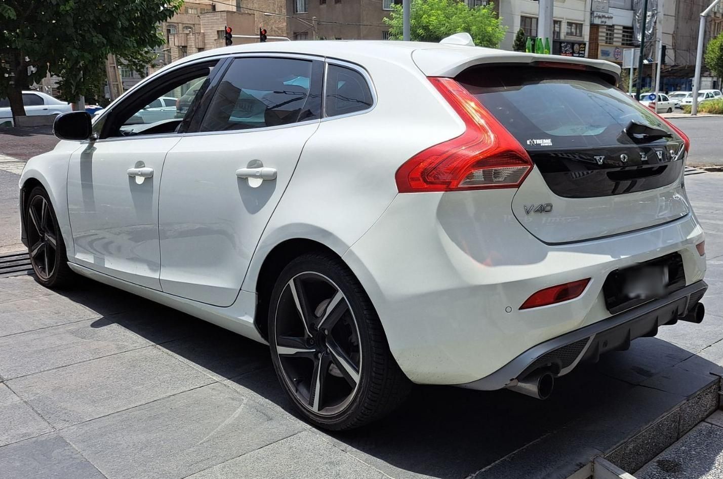 ولوو V40 R-DESIGN PLUS - 2014