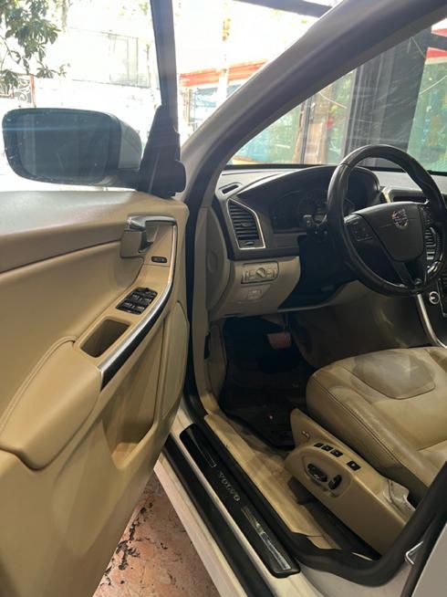 ولوو XC60 R-DESIGN - 2015