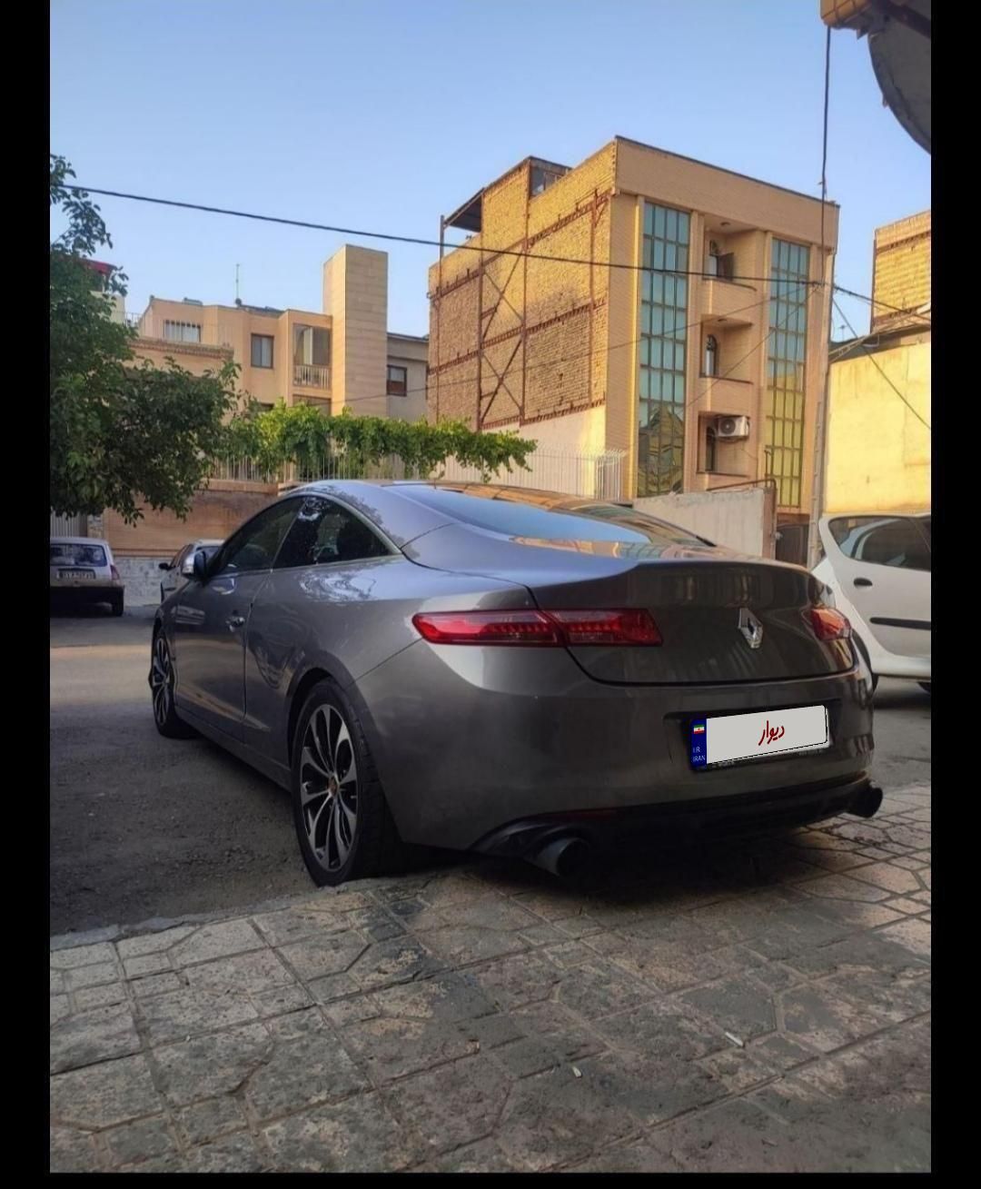 خودرو رنو، لاگونا آگهی ann_19091696