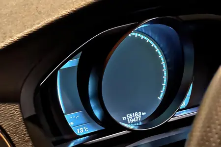 ولوو V40 R-DESIGN - 2014