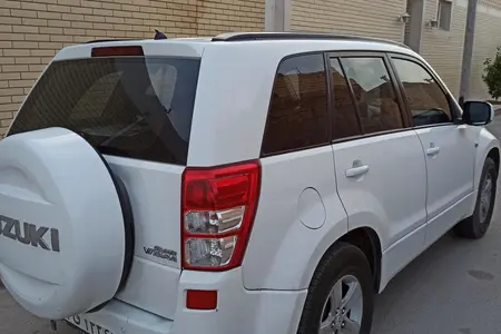 سوزوکی ویتارا دنده‌ای وارداتی - 2008