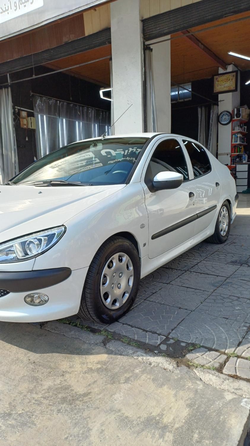 پژو ۲۰۶ صندوق دار v8 - 1394