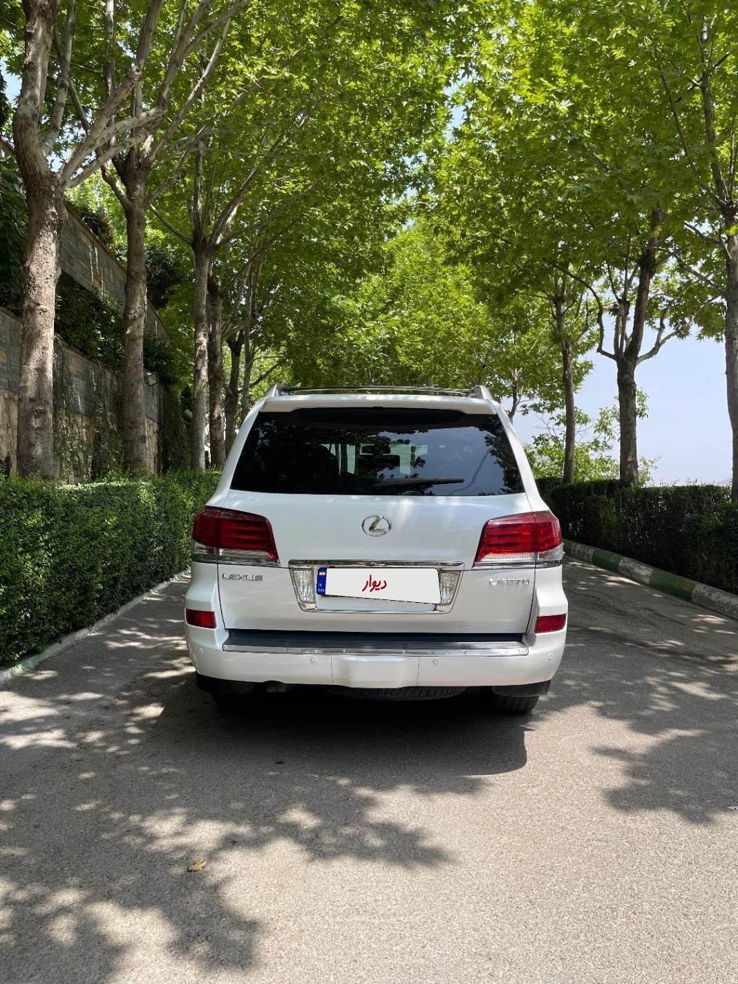 لکسوس LX 570 فول - 2013