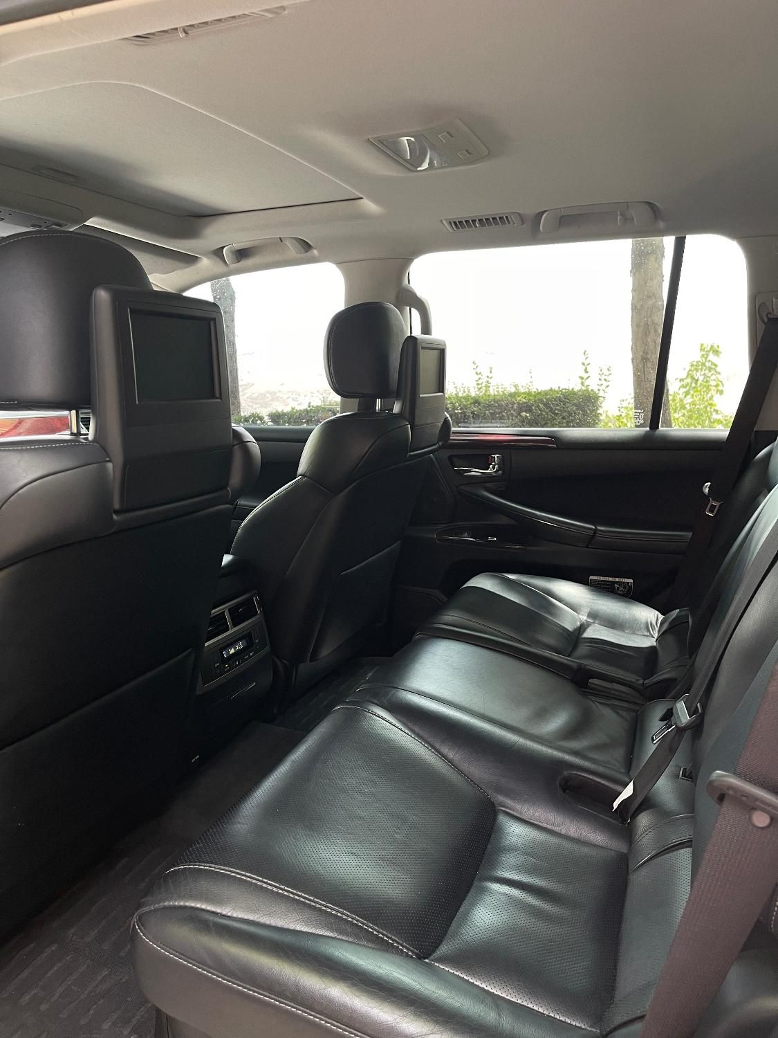لکسوس LX 570 فول - 2013