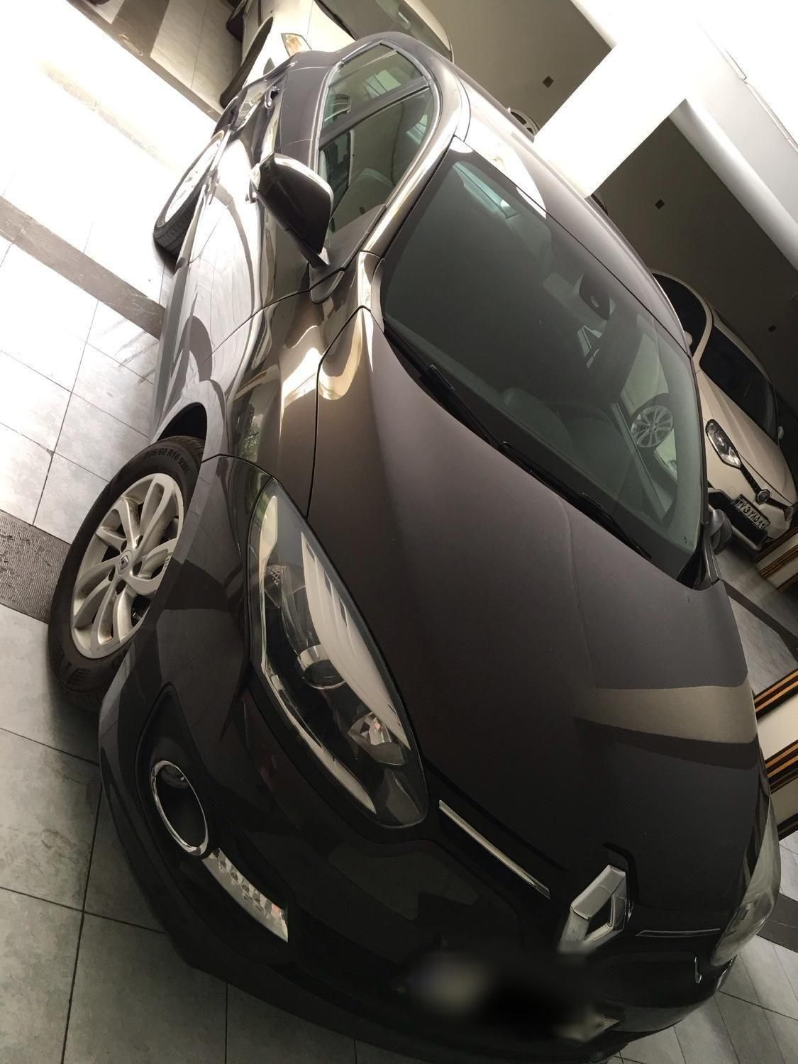 رنو اسکالا 1600 E2 - 2015