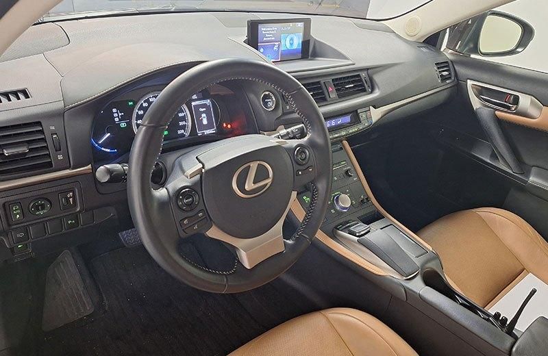 لکسوس CT 200H - 2015