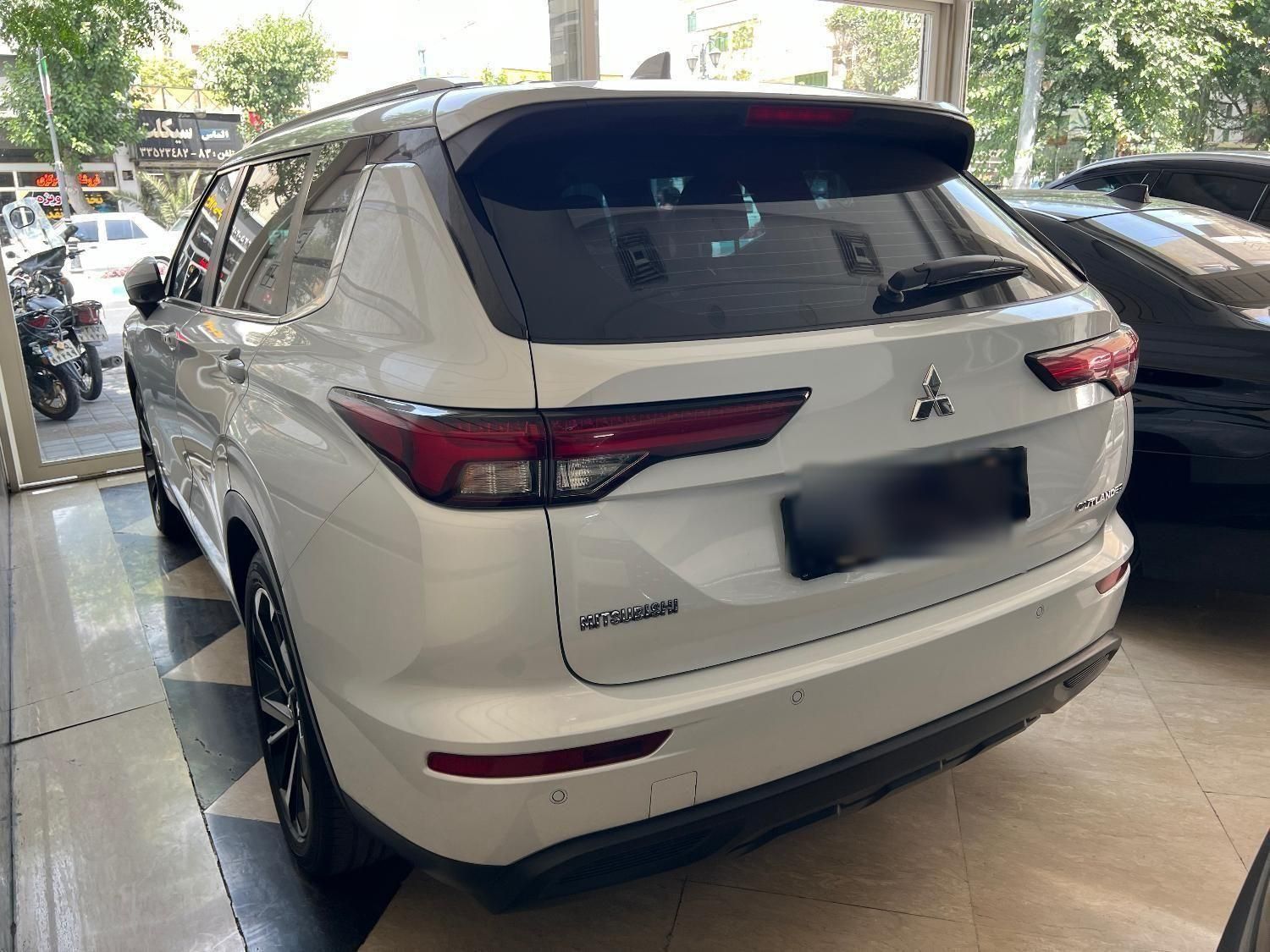 میتسوبیشی اوتلندر PHEV PHEV - 2024