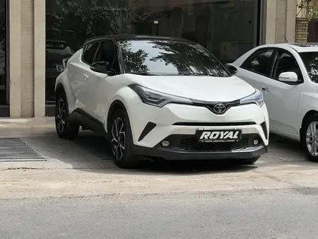 تویوتا CHR توربو AWD - 2017