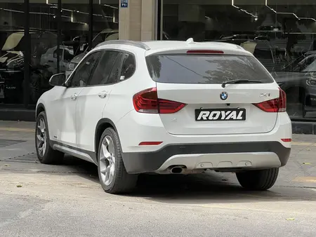 ب ام و X1 28 - 2014