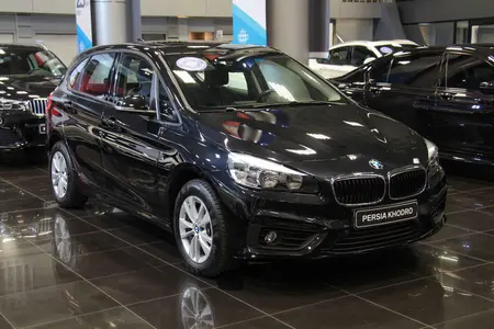ب ام و سری 2 اکتیوتورر 218i - 2018