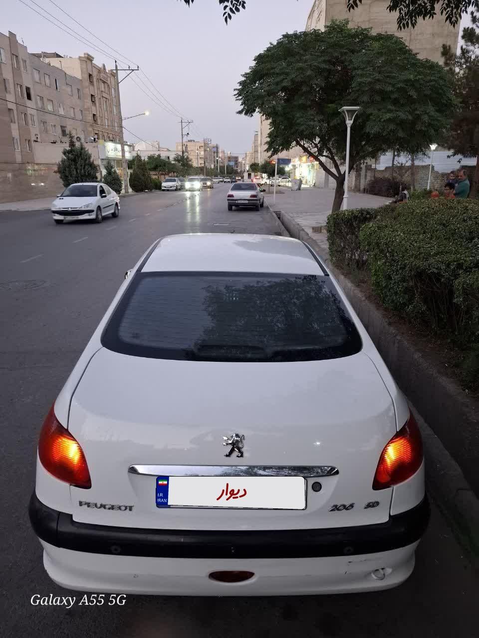 پژو ۲۰۶ صندوق دار v8 - 1397