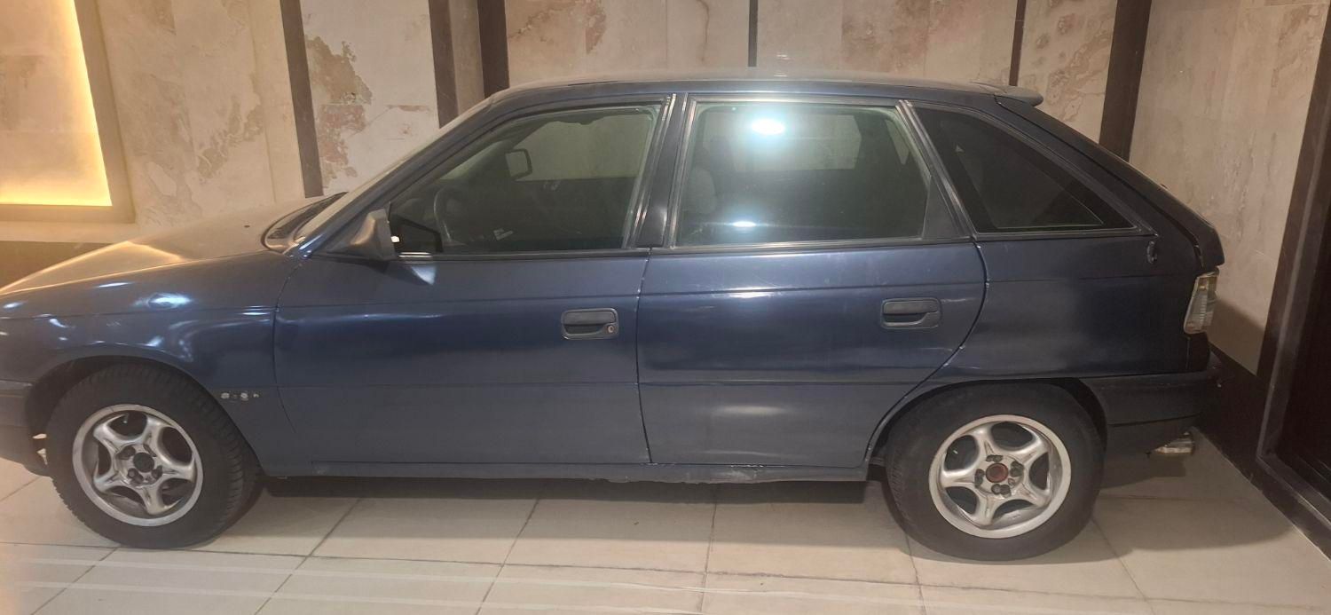 اپل آسترا 1400 شرکتی J - 1994