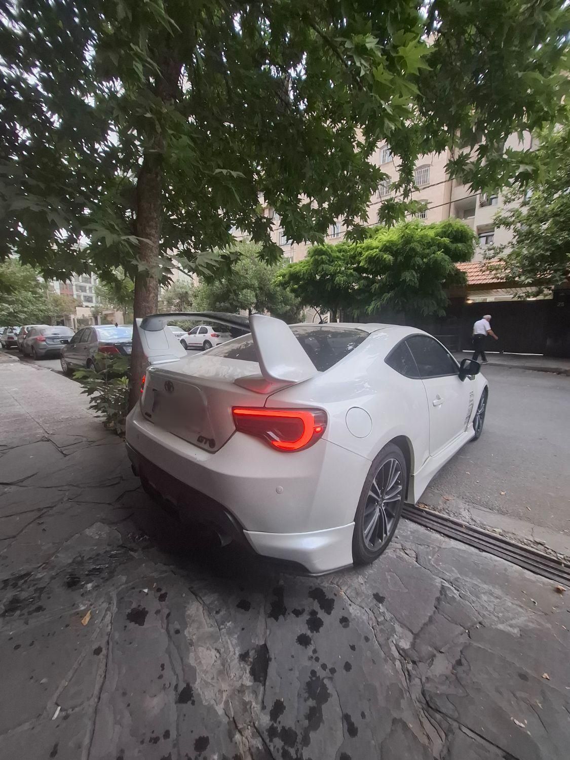تویوتا GT 86 اتومات آپشنال - 2014