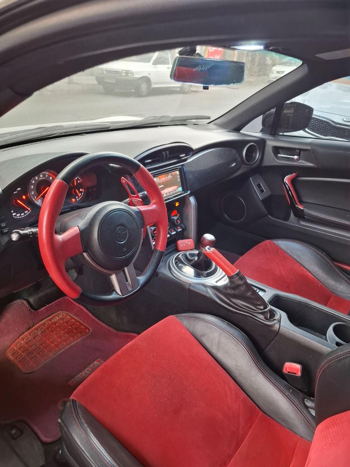 تویوتا GT 86 اتومات آپشنال - 2014