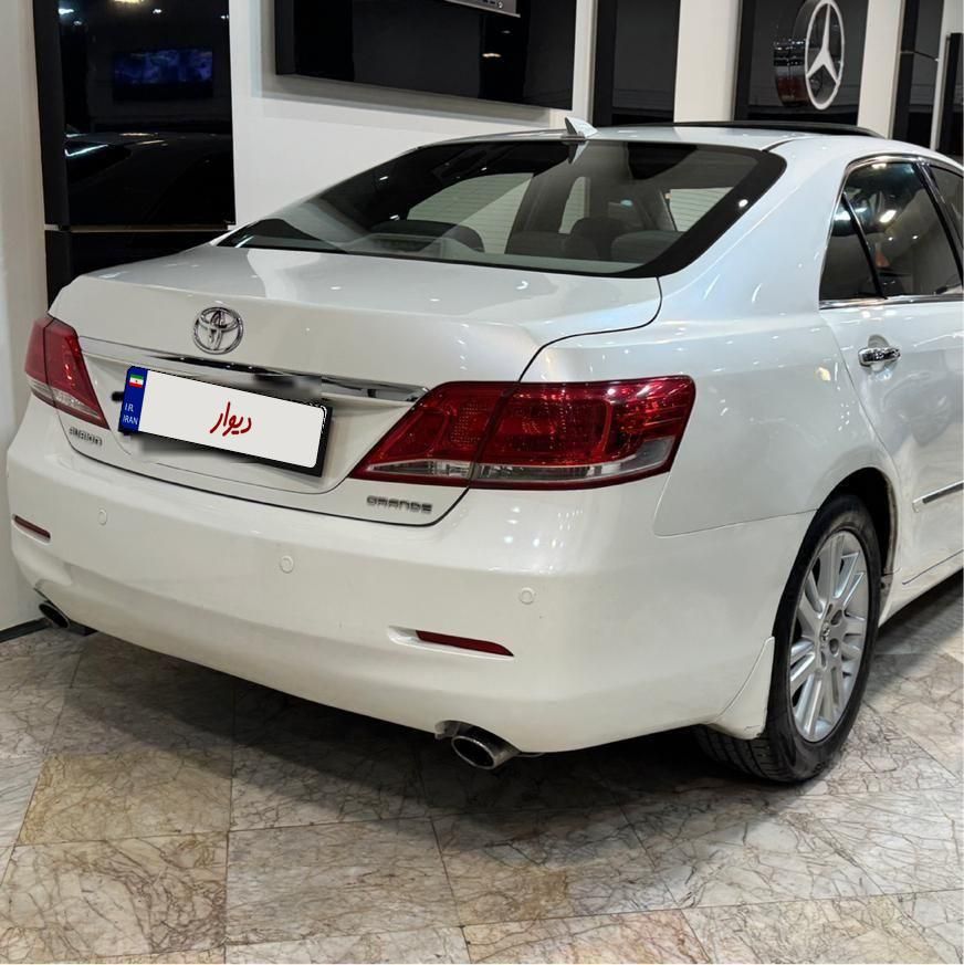 تویوتا آریون XV40 - 2010