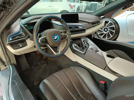 ب ام و سری i i8 - 2016