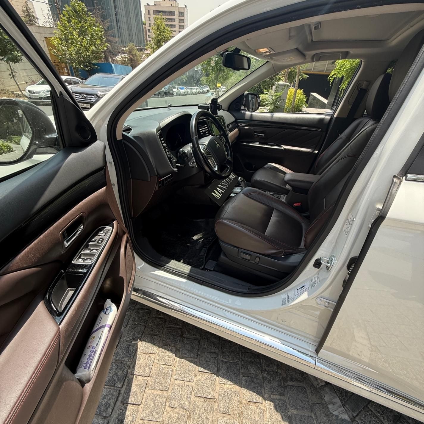 میتسوبیشی اوتلندر PHEV PHEV - 2018