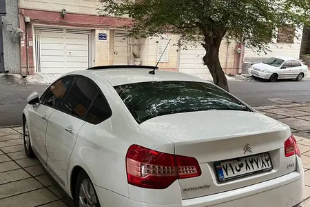 سیتروئن C5 قدیم - 2009