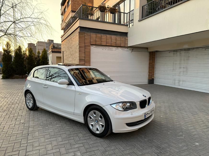 ب ام و سری 1 هاچ بک 120i - 2009
