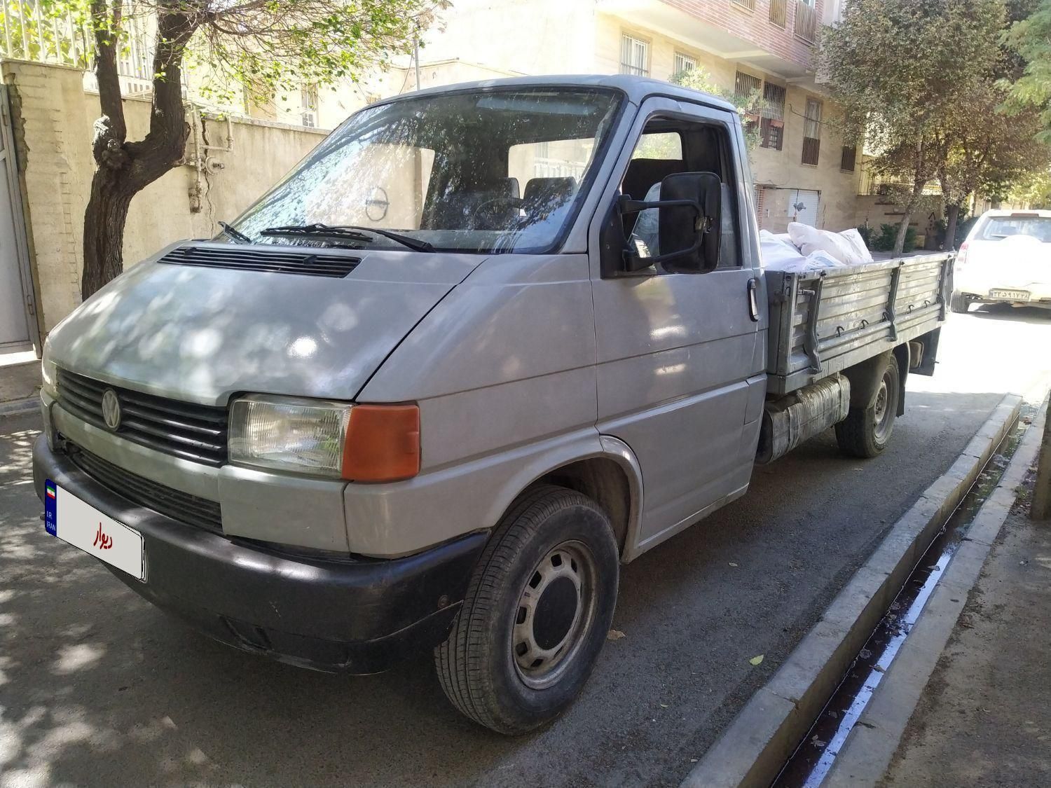 خودرو فولکس، وانت آگهی ann_19246012