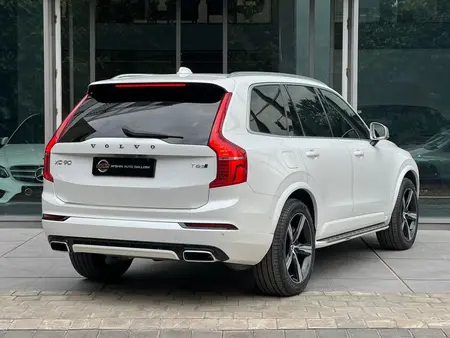ولوو XC90 R-DESIGN - 2017