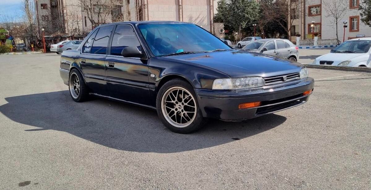 هوندا آکورد EX-B - 1993