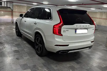 ولوو XC90 R-DESIGN - 2017