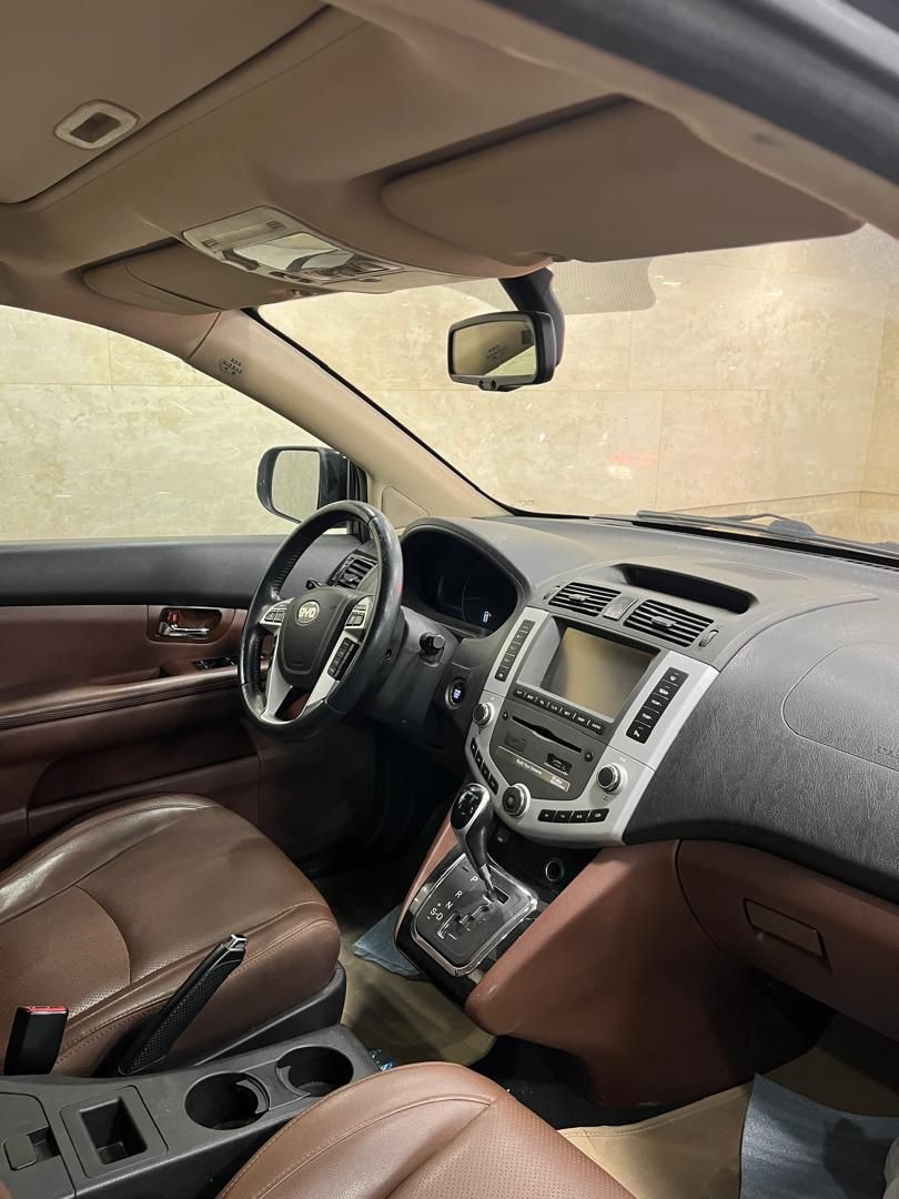 بی وای دی S6 اتوماتیک - 1396