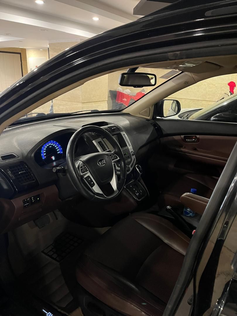 بی وای دی S6 اتوماتیک - 1396
