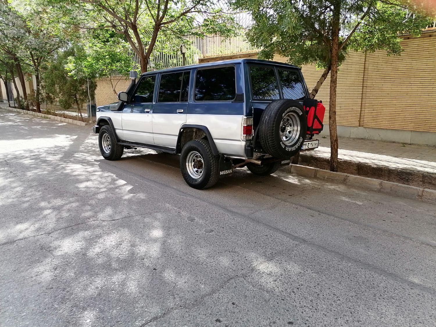 نیسان پاترول چهار درب 6 سیلندر - 1372