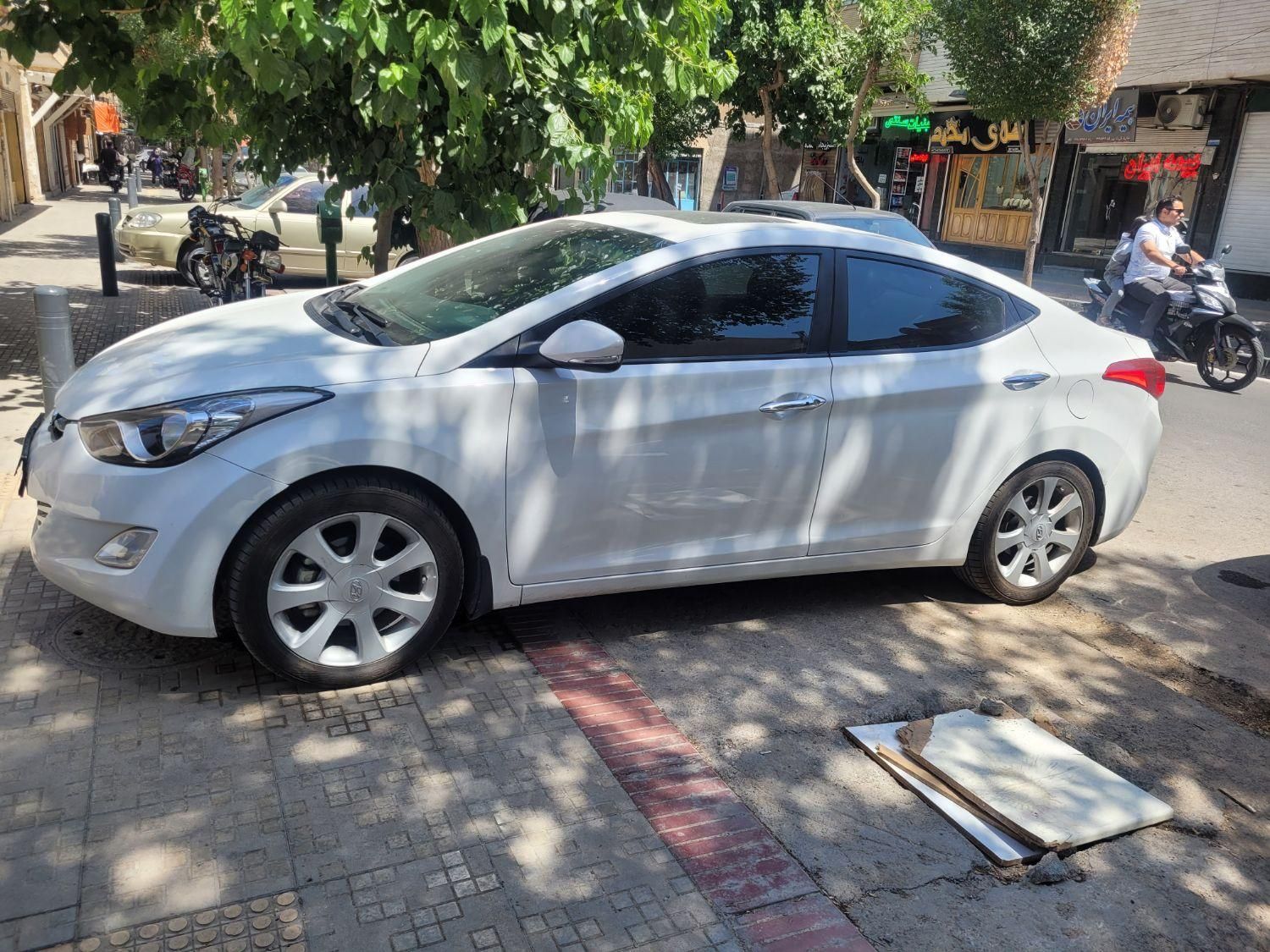 هیوندای النترا 1.8 لیتر - 2014