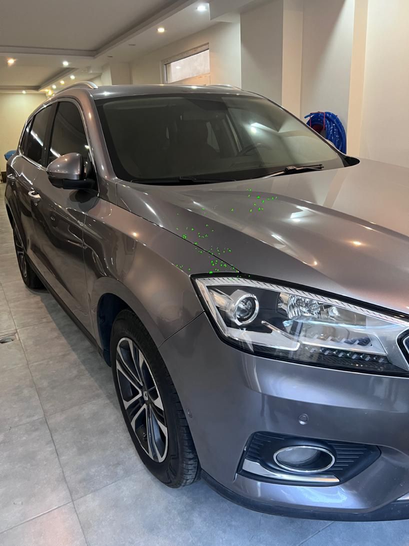 بورگوارد BX7 آلتیمیت - 2018