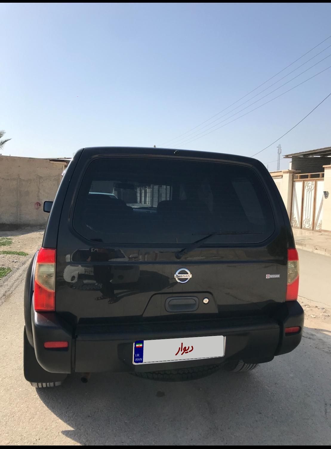 نیسان رونیز دنده‌ای - 1382