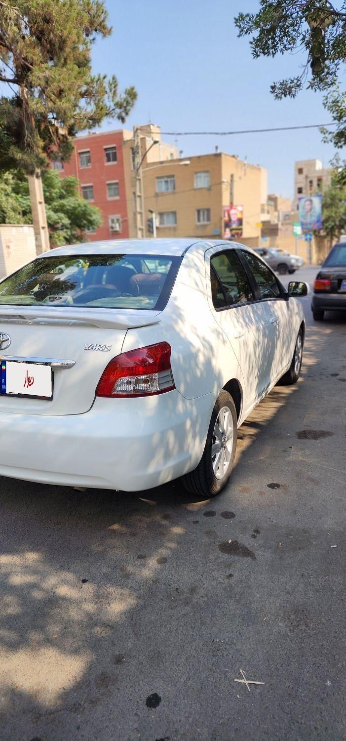 تویوتا یاریس XP150 آپشنال - 2010
