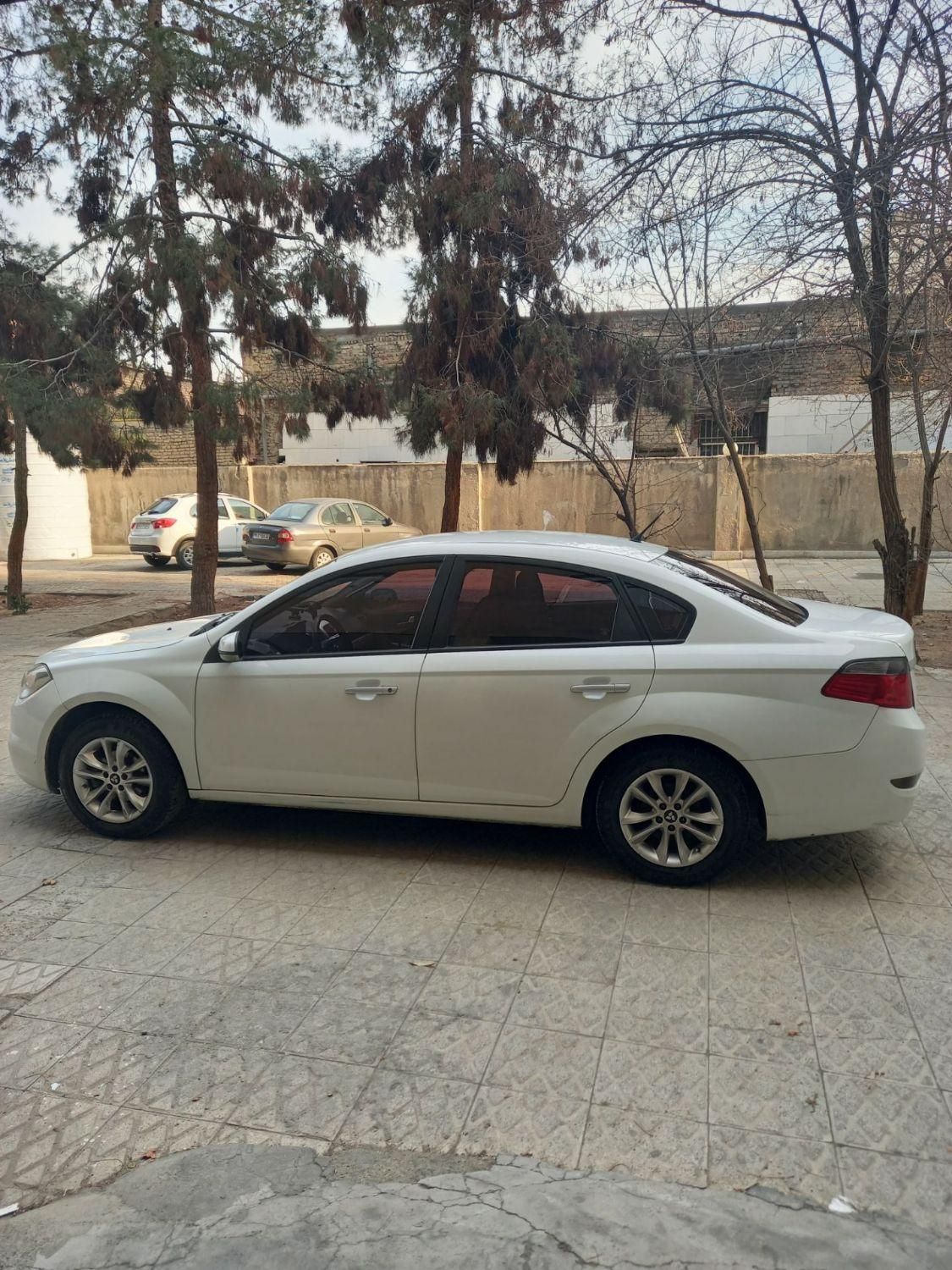 برلیانس H330 دنده‌ای 1500 - 1396