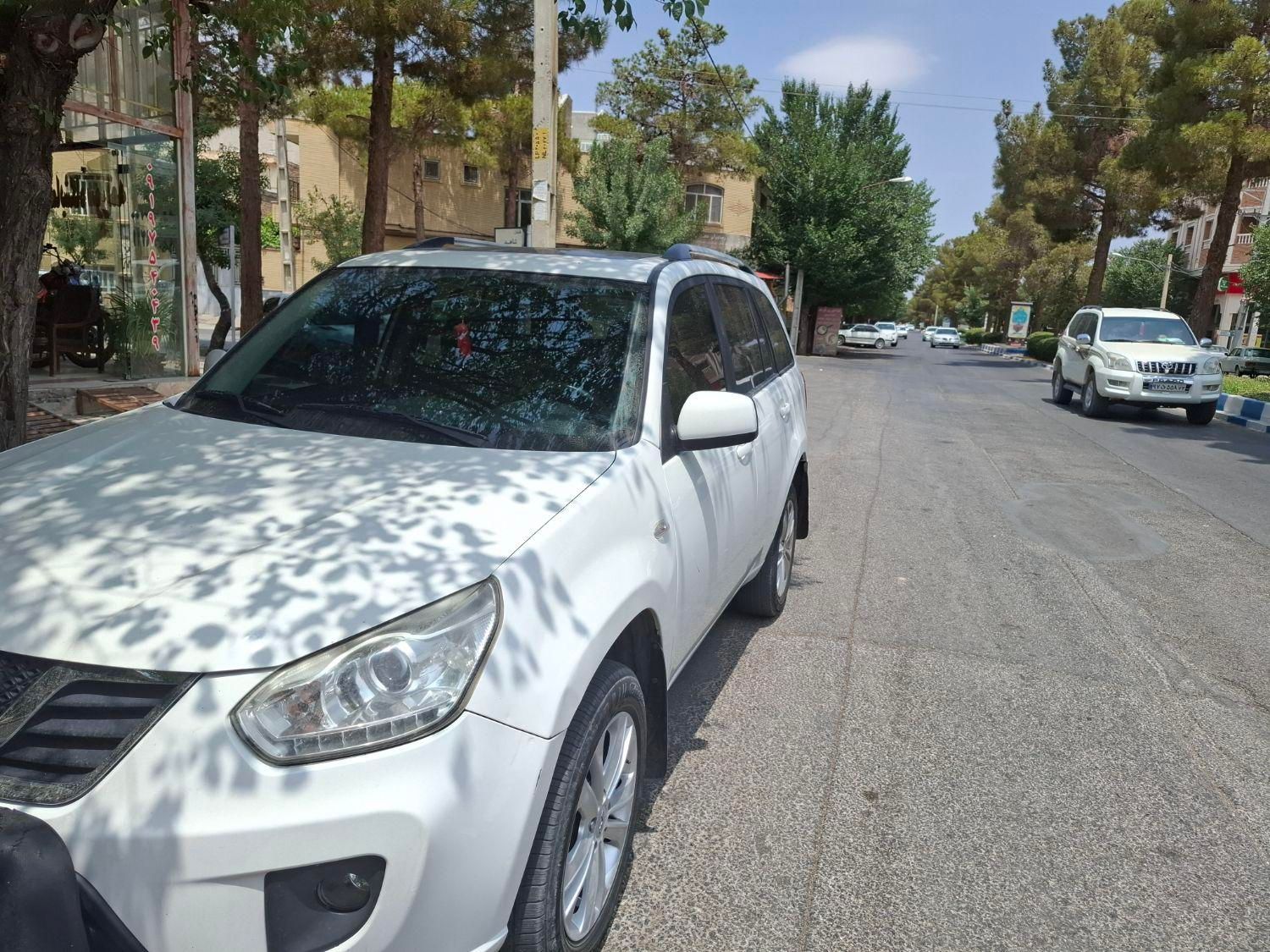 خودرو ام وی ام، X33 آگهی ann_19272906