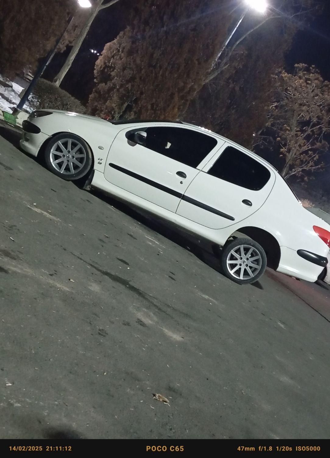پژو ۲۰۶ صندوق دار v8 - 1390