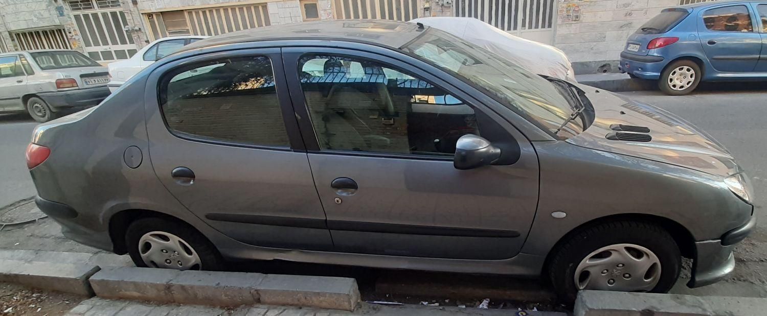 پژو ۲۰۶ صندوق دار v8 - 1385