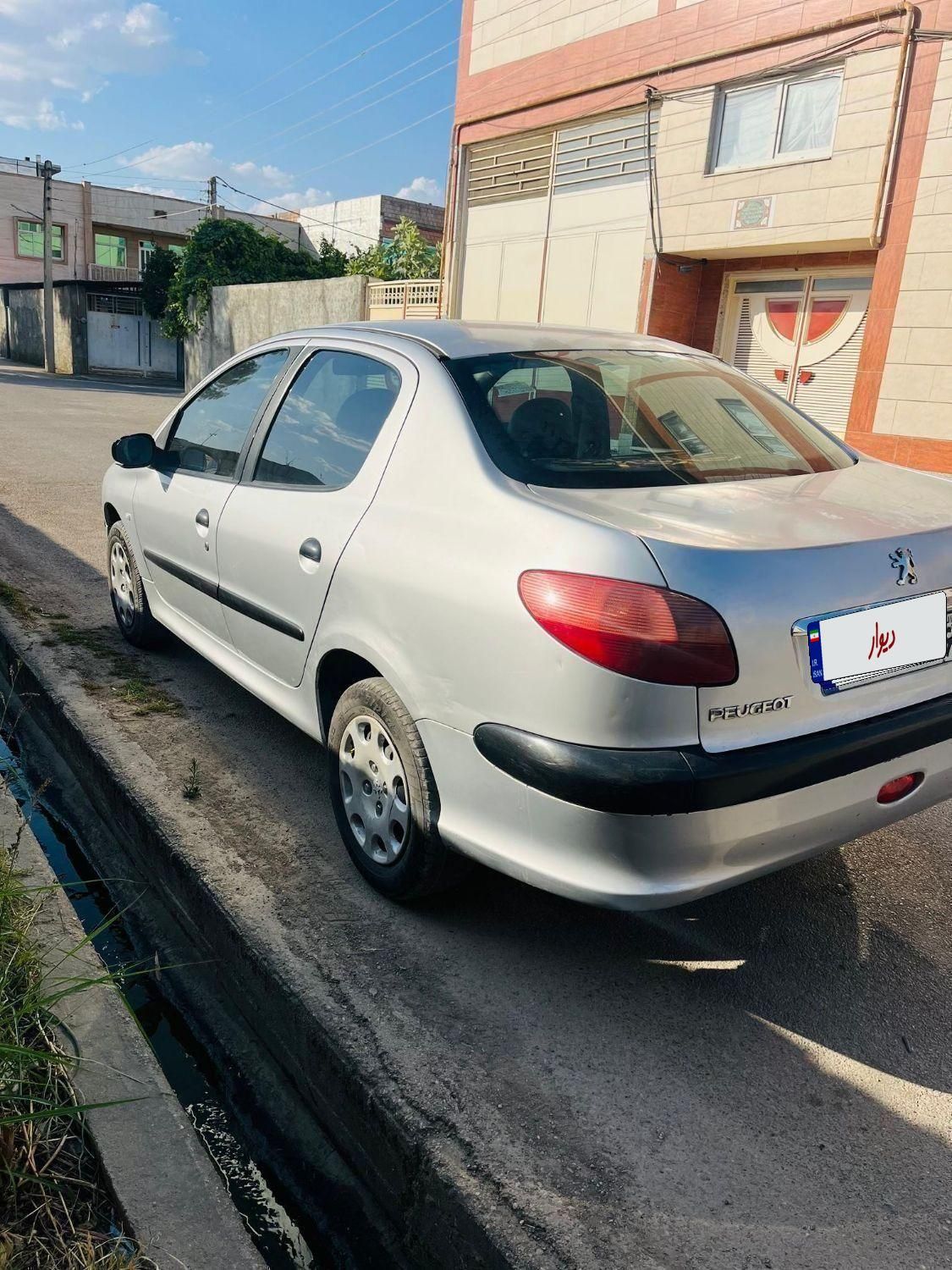 پژو ۲۰۶ صندوق دار v2 - 1386