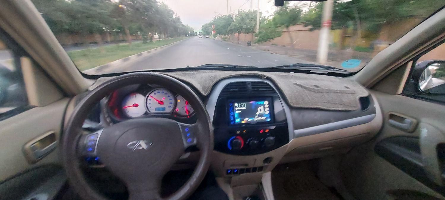 ام وی ام X33 دنده‌ای ساده - 1390