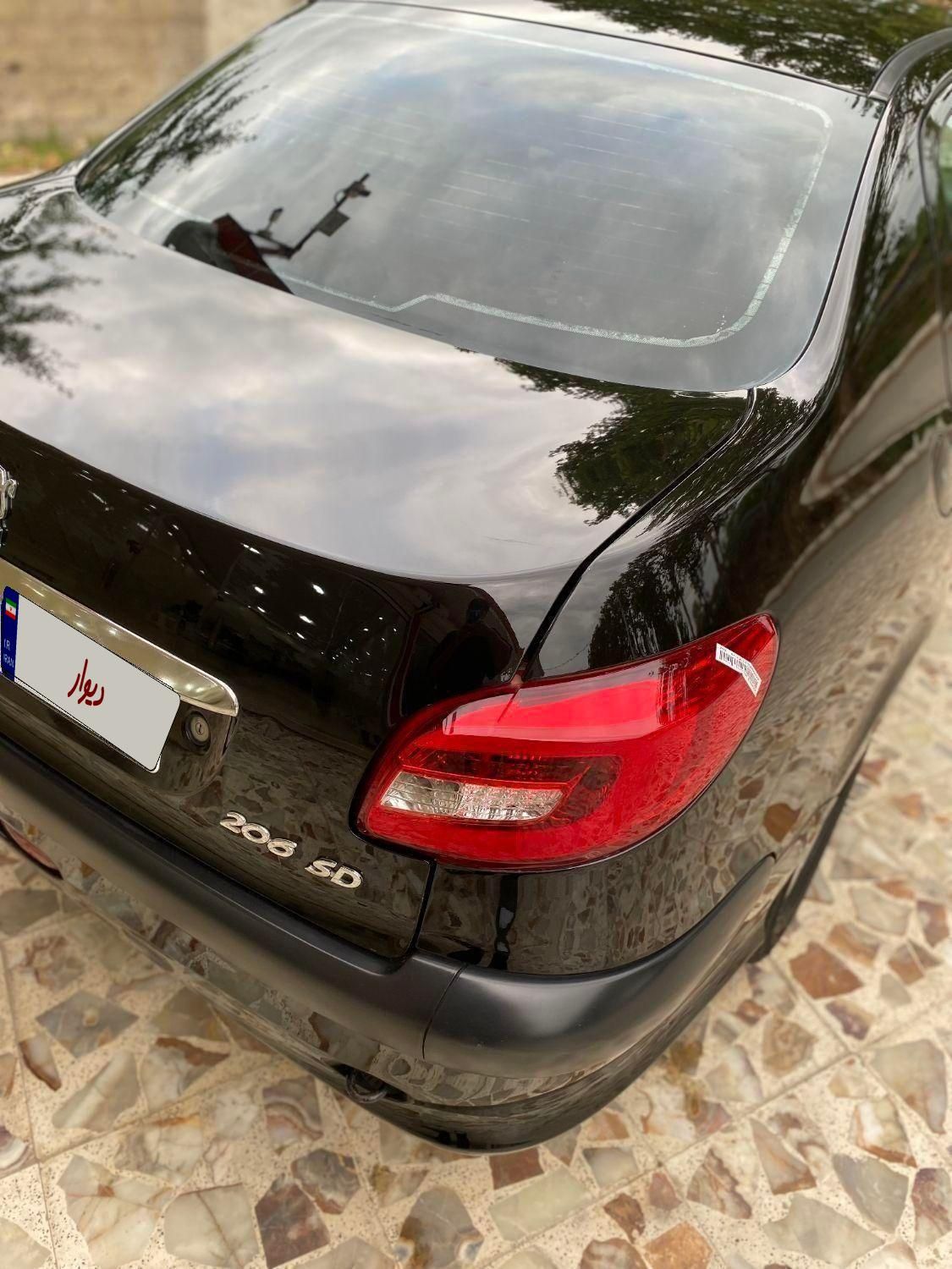 پژو ۲۰۶ صندوق دار v8 - 1390