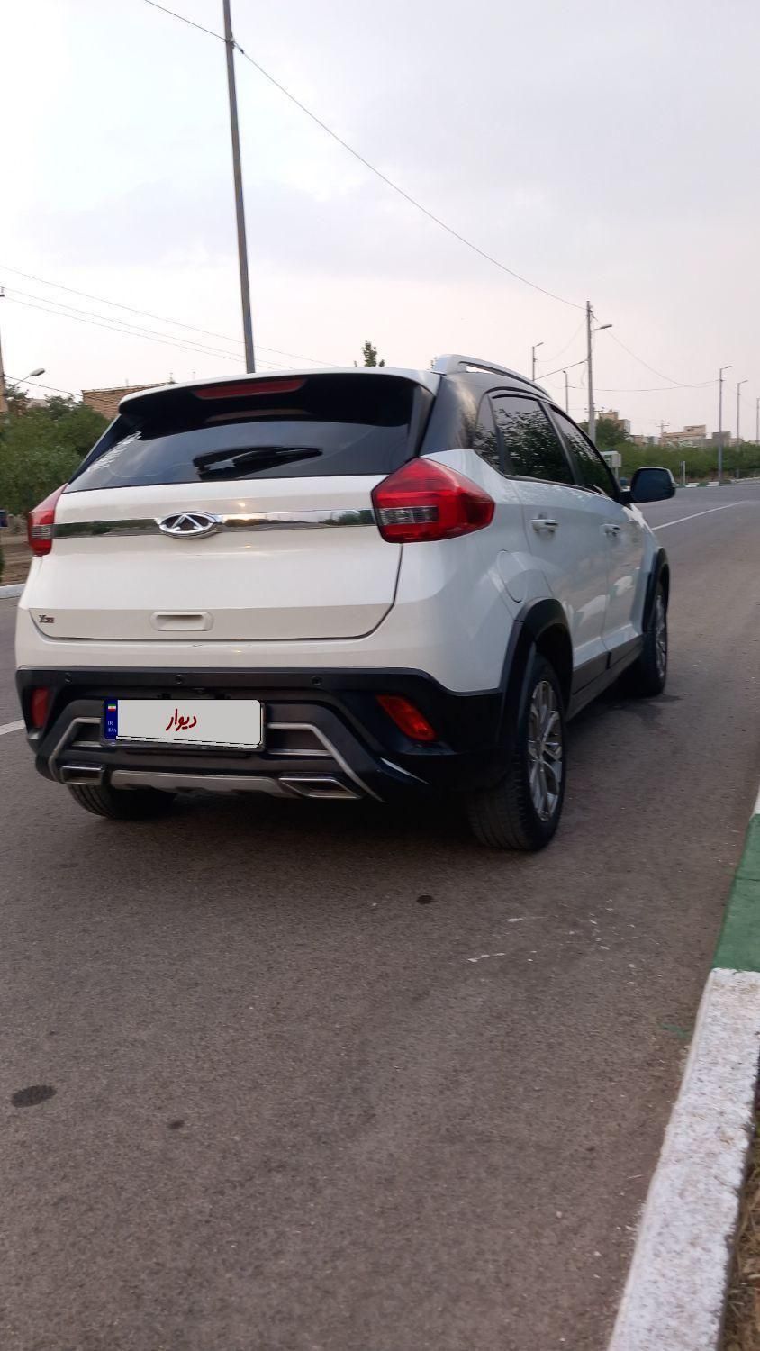 ام وی ام X22 دنده‌ای لاکچری - 1396