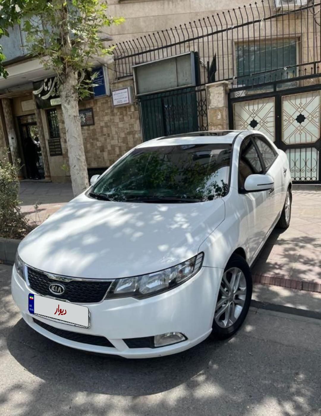 خودرو کیا، سراتو مونتاژ آگهی ann_19275332