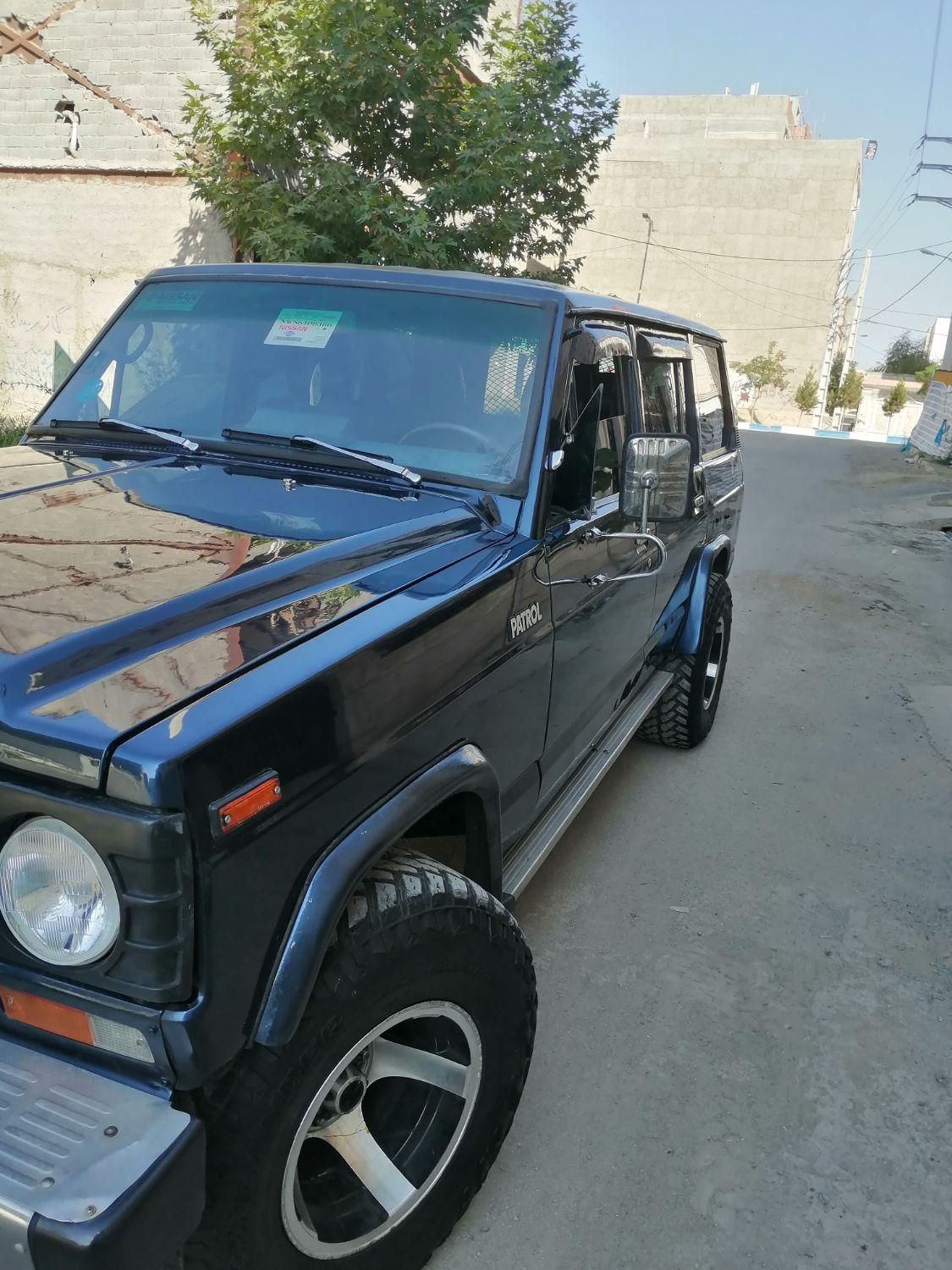 نیسان پاترول چهار درب 6 سیلندر - 1374