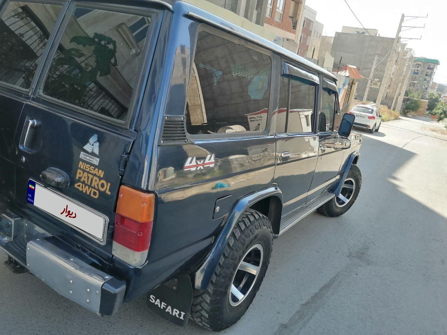 نیسان پاترول چهار درب 6 سیلندر - 1374