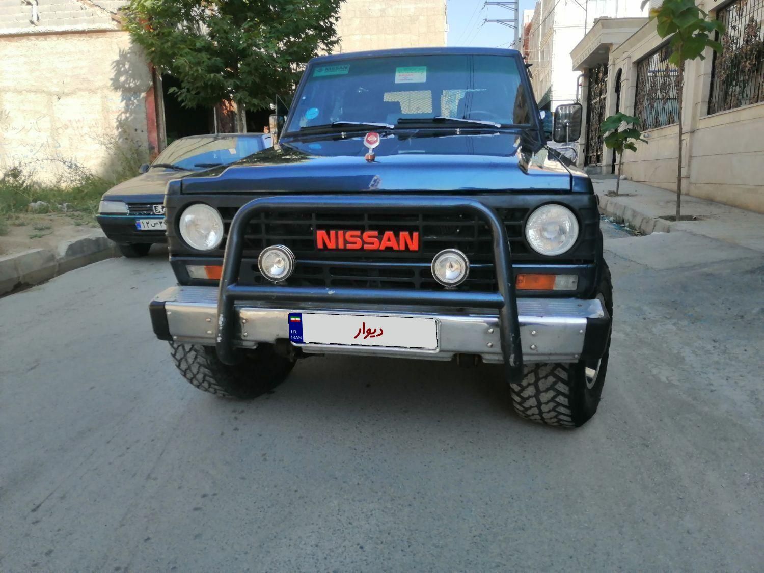 نیسان پاترول چهار درب 6 سیلندر - 1374