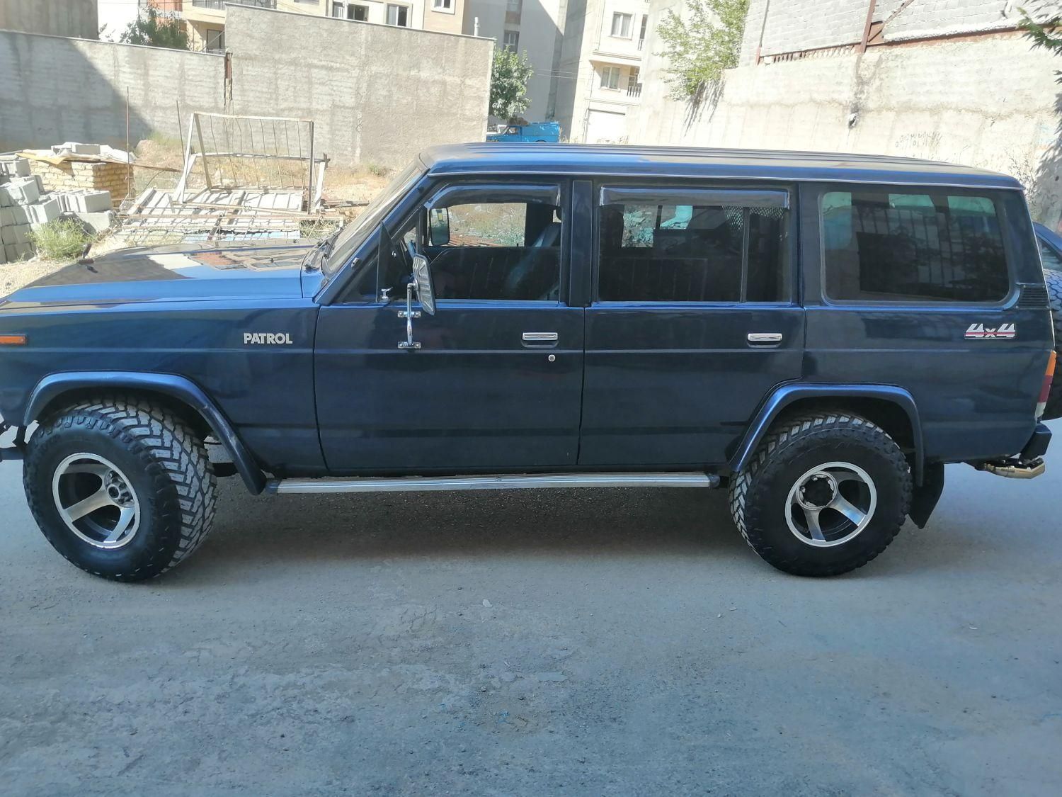 نیسان پاترول چهار درب 6 سیلندر - 1374