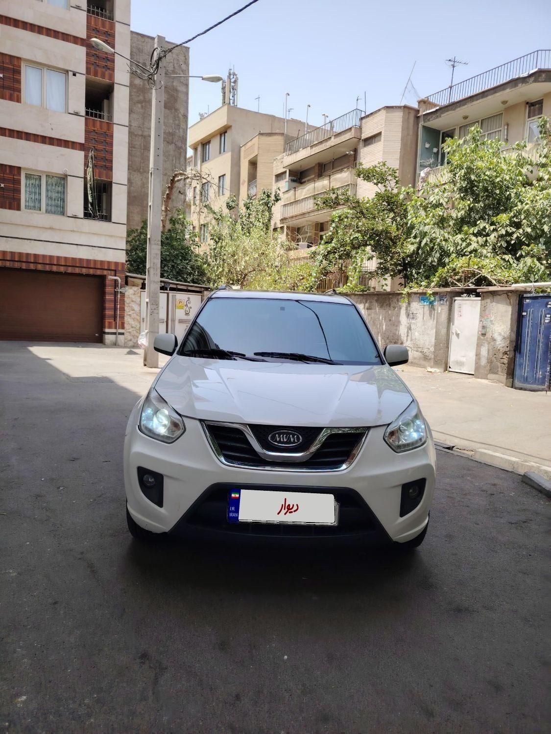 خودرو ام وی ام، X33 آگهی ann_19276449