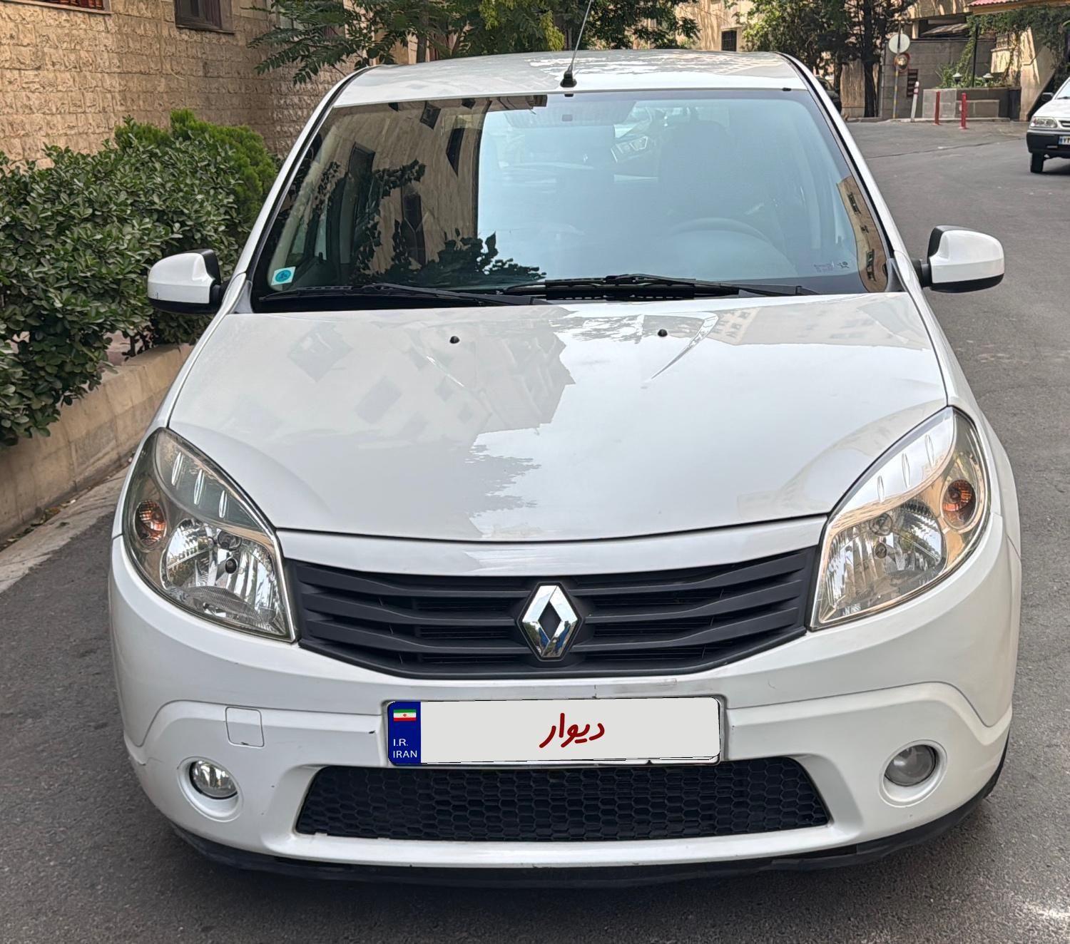 رنو ساندرو اتوماتیک - 1396