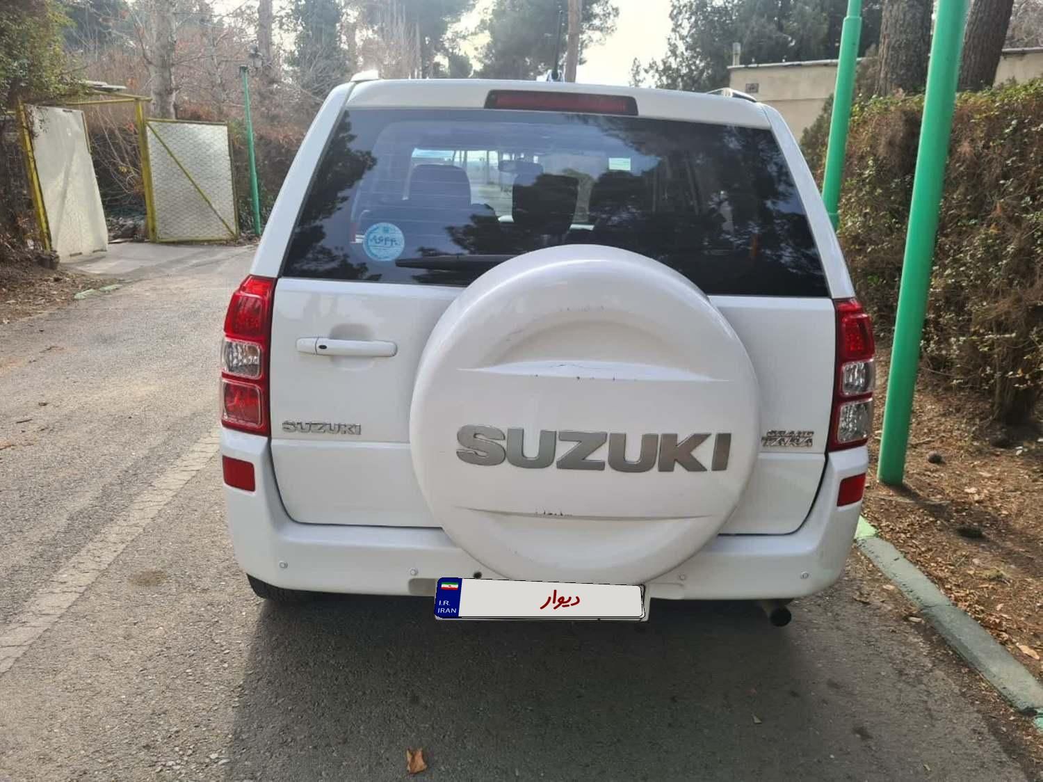سوزوکی ویتارا ایران خودرو 2400 دنده‌ای - 1397